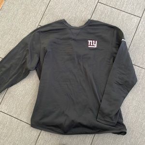 New York Giants sweatshirt
